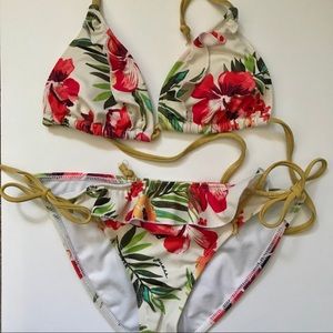 Guess Floral Triangle Bikini